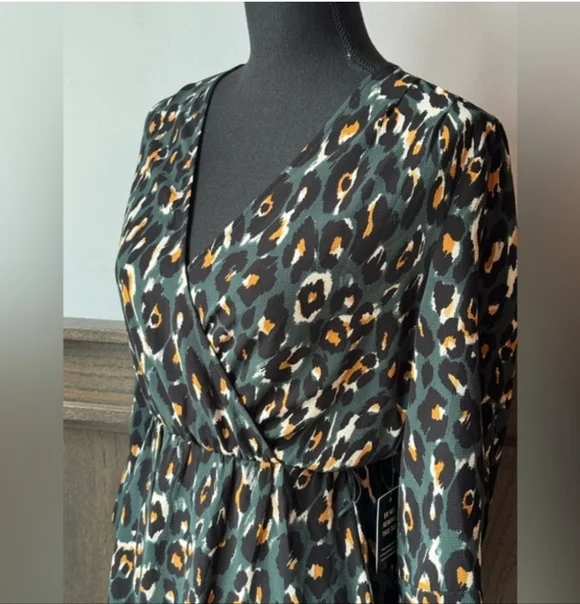 Express Animal Print Long Sleeve Dress - Picture 6 of 8